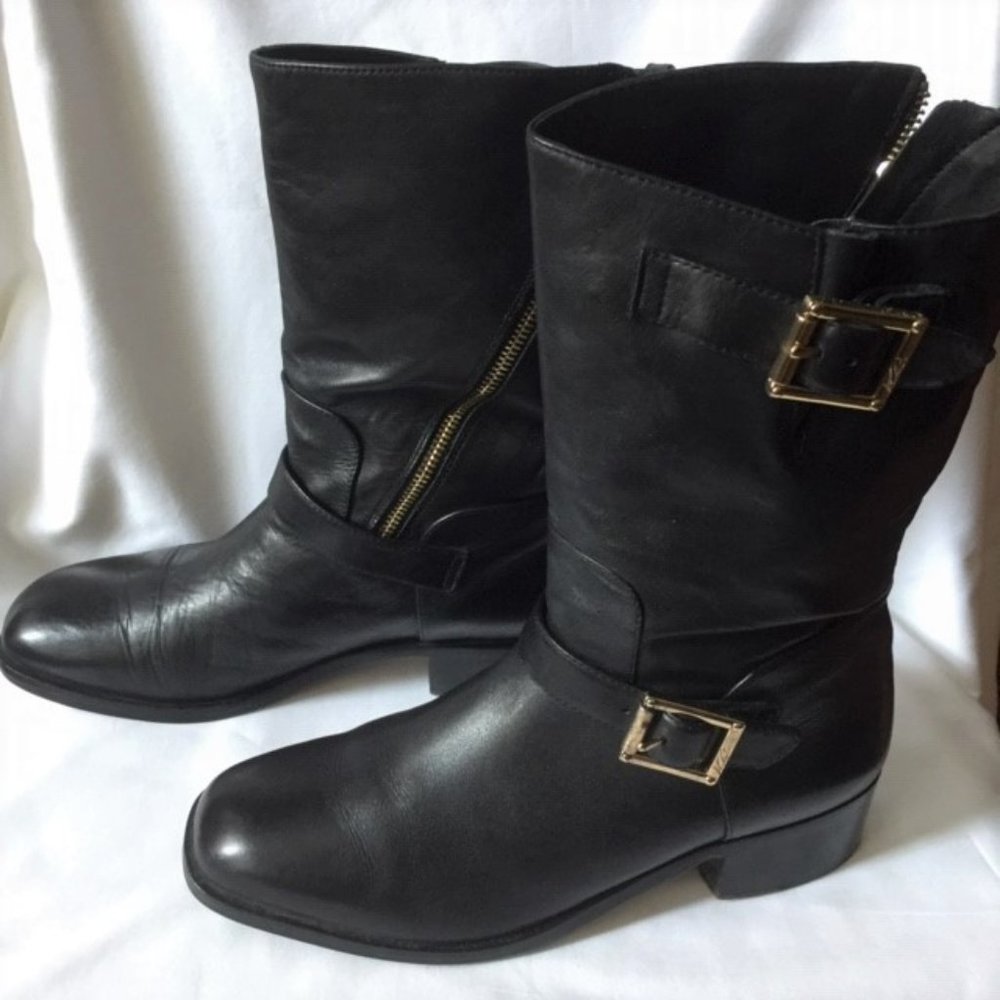 VINCE CAMUTO SIGNATURE Motorcycle Black Zipper Boot